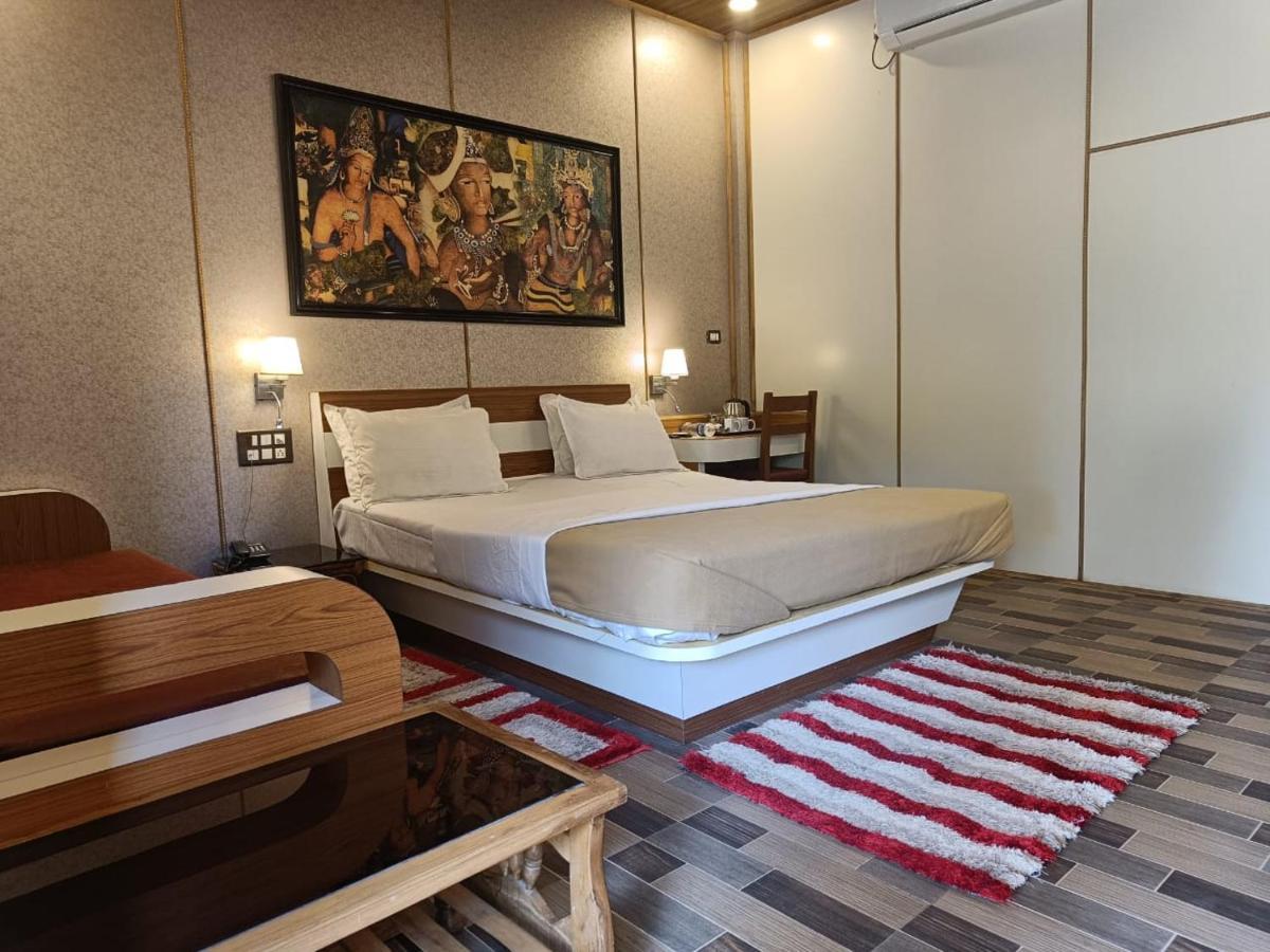 Ellora Heritage Resort Buitenkant foto