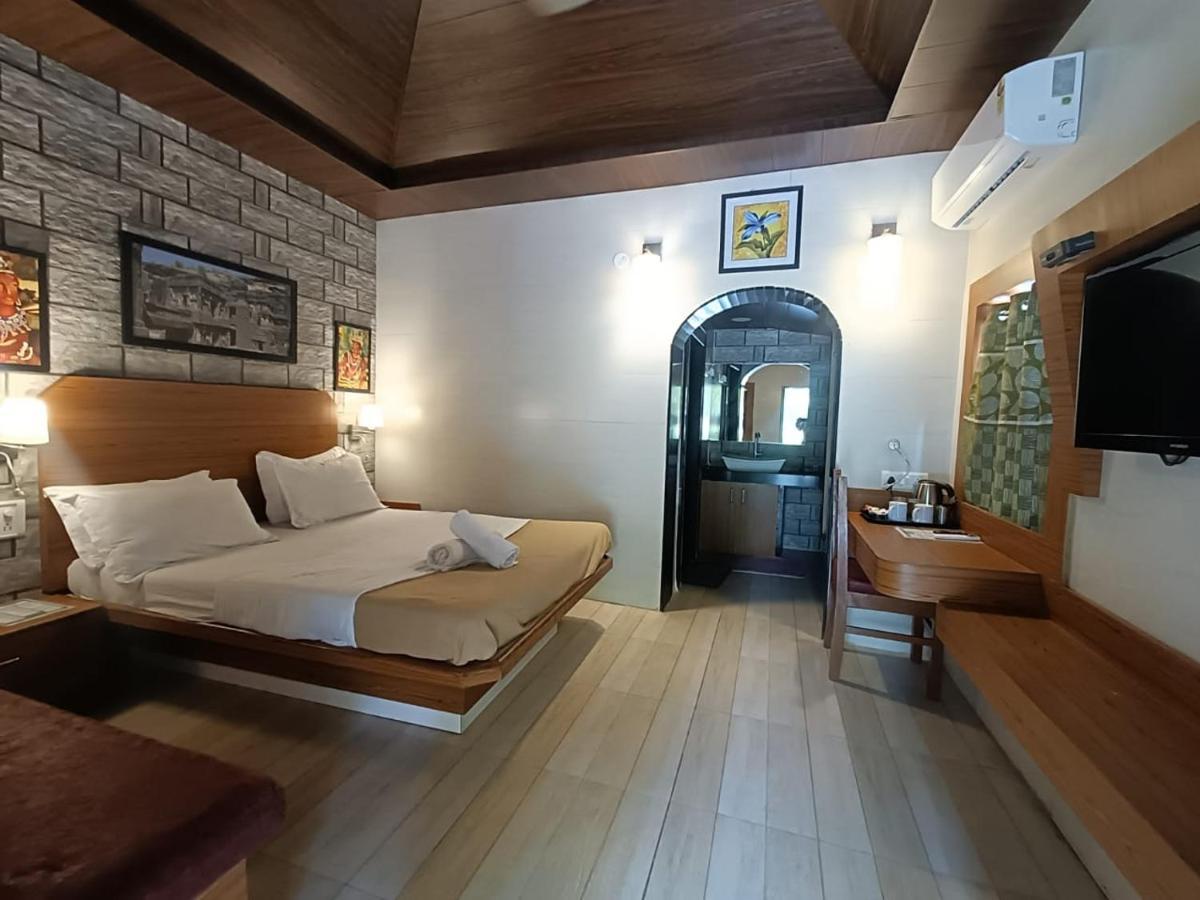 Ellora Heritage Resort Buitenkant foto