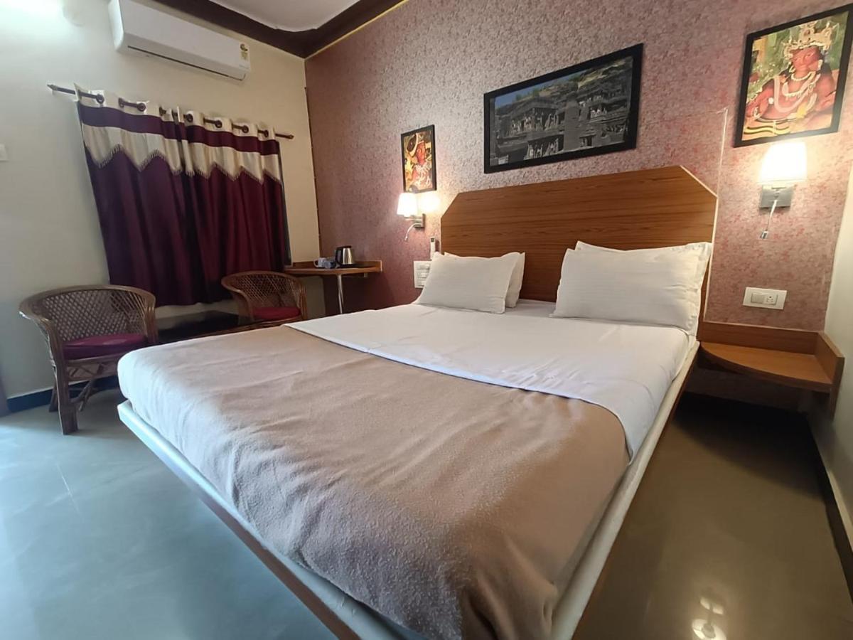 Ellora Heritage Resort Buitenkant foto