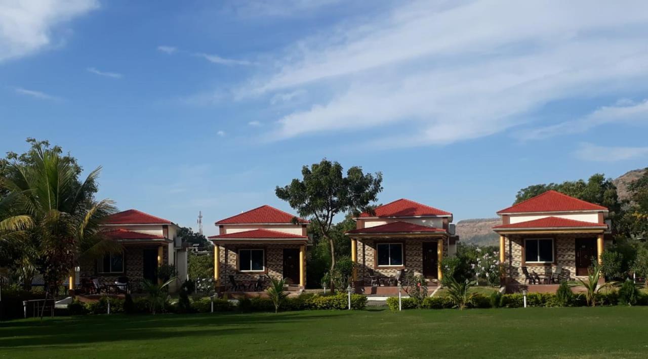 Ellora Heritage Resort Buitenkant foto